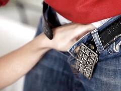 Penetracion con dedos, Atragantadas, Pajear, Tacones, Tetas naturales, Orgía, Coño, Nalgadas