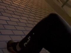 Sucer une bite, Brunette brune, Tir de sperme, De plein air, Pov, Public, Solo, Nénés