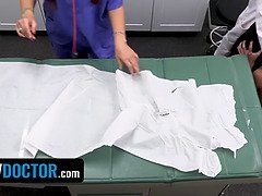 Pijpbeurt, Handbeurt, Likken, Moeder die ik wil neuken, Kut duiken, Schreeuwen, Tiener, Trio