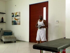 Culo, Rubia, Tetona, Estilo perrito, Interracial, Lamidas, Masaje, Mojado