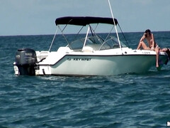 Жопа, Красотки, Большой член, Минет, Киски, Молоденькие, Втроем, Сиськи