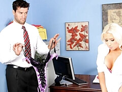 Большая жопа, Большой член, Блондинки, Минет, Собачьи, Милф, В офисе, Сиськи