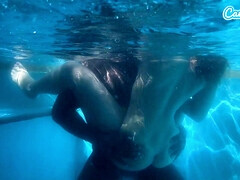 Grosser arsch, Grosser schwanz, Schwarz, Blasen, Handjob, Hd, Jungendliche (18+), Unter wasser