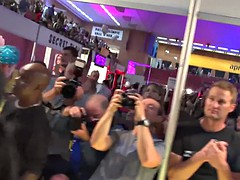 Tussi, Grosse titten, Blondine, Europäisch, Hd, Lesbisch, Öffentlich, Spanisch