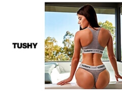 In den arsch, Schlafzimmer, Grosser schwanz, Hundestellung, Flexibel, Absätze, Dürr, Titten