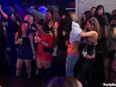 Cfnm, Tanzen, Dildo, Frau, Hardcore, Lecken, Party, Strümpfe