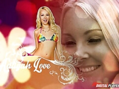 Culo, Playa, Tetas grandes, Mamada, Corridas faciales, Al aire libre, Realidad, Cabello corto