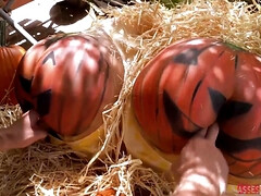 お尻, フェラチオ, イく瞬間, チン, 淫乱熟女, 赤毛, 三人, オッパイの