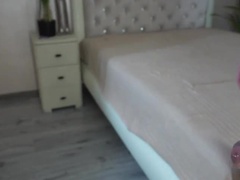 Enthousiasteling, Pijpbeurt, Sperma in gezicht, Reusachtig, Likken, Mager, Kousen, Tiener