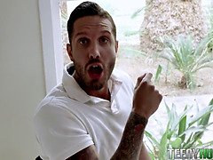 Enthousiasteling, Kont, Hondjeshouding, Hd, Natuurlijke tieten, Buiten, Tiener, Tieten likken