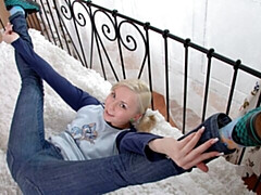 Amateur, Anal, Doigter, Masturbation, Seins naturels, Cheveux courts, Dénudage, Nénés