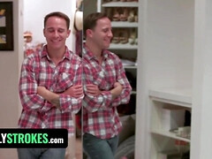 Блондинки, Минет, Грудастые, Парочка, Семяизвержение, Глубокая глотка, Мамочка, Сиськи