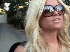 Grosser schwanz, Schwarz, Geile alte tussi, Spermaladung, Aufs gesicht abspritzen, Würgen, Milf, Höschen