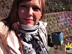 Amateur, Mamada, Alemán, Lencería, Madres para coger, Al aire libre, Público, Realidad
