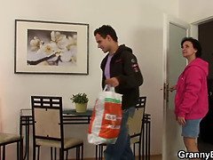 Culo grande, Mamada, Garganta profunda, Abuelo, Abuelita, Maduro, Mamá, Adolescente