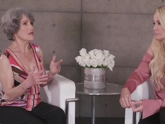 Минет, Пальцем, Лизание, Зрелые, Натуральные сиськи, Киски, Чулки, Вибратор