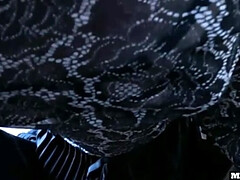 18 jaar, Enthousiasteling, Interraciaal, Klein, Ruw, Slet, Tiener, Vrouw