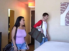 Asiatisch, Schlafzimmer, Grosse titten, Milf, Mutti, Taboo, Titten, Ehefrau