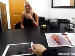 お尻, ブロンド, フェラチオ, バック, 手コキする, キス, ハメ撮り, ティーン