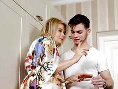 18, 茶髪の, エロ熟女, 浮気する, 旦那, 淫乱熟女, ロシア人, 妻