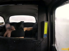 Gros seins, Voiture, Doigter, Masturbation, De plein air, Pov, Chatte, Nénés