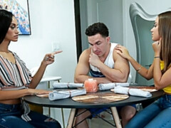 69, ブロンド, フェラチオ, バック, 女 人男 人, 手コキする, 三人, オッパイの