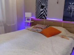 Grote mammen, Bruinharig, Rondborstig, Ondergoed, Natuurlijke tieten, Alleen, Tieten likken, Webcamera