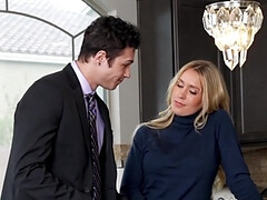 Красотки, Большие сиськи, Минет, Глубокая глотка, Ласковые ручки, Секс без цензуры, Порнозвезда, Жена