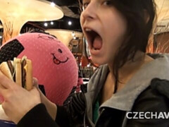 Geweldig, Badkamer, Bruinharig, Hondjeshouding, Vingeren, Gezichtspunt, Tieten likken, Nat