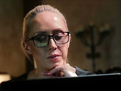 Блондинки, Грудастые, Пальцем, Зрелые, Милф, Натуральные сиськи, Соло, Сиськи