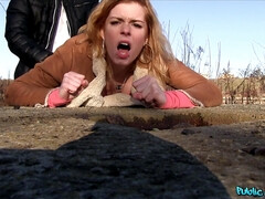 Leie, Blondine, Blasen, Im freien, Öffentlich, Muschi, Ablutschen