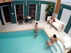 Amateur, Acercamiento, Cornudo, Europeo, Hd, Piscina, Realidad, Adolescente