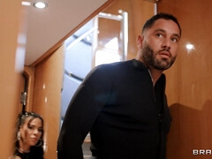 In den arsch, Grosse titten, Doppelpenetration, Hardcore, Hd, Im freien, Pornostars, Nass