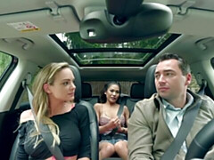 Grote kont, Grote lul, Grote mammen, Pijpbeurt, 1 man 2 vrouwen, Buiten, Mager, Tiener