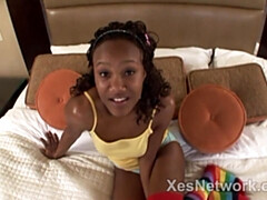 18 jaar, Enthousiasteling, Grote kont, Zwart, Hd, Gezichtspunt, Tiener, Tieten likken