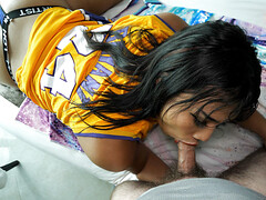 Kobe Bryant had nothing on this ladyboy