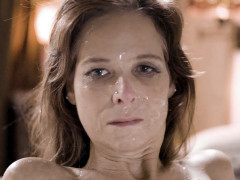 Brunette brune, Tir de sperme, Double pénétration, Faciale, Mamie, Espagnole, Tatouage, Plan cul à trois