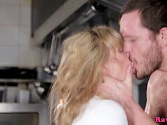 アナル, 中出し, ヨーロピアン, 食べ物, 目瞪口呆, 小柄