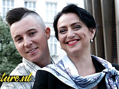 Grote mammen, Pijpbeurt, Hondjeshouding, Hardcore, Hd, Likken, Natuurlijke tieten, Tepels