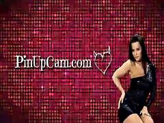 Enthousiasteling, Gapende, Masturbatie, Moeder die ik wil neuken, Webcamera