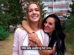 18 jaar, Lieveling, Pijpbeurt, Hondjeshouding, Handbeurt, Hardcore, Orgasme, Openbaar