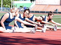 Fingern, Küssen, Lesbisch, Lecken, Masturbation, Rasiert, Entkleiden, Titten