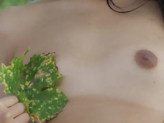 Asiatisch, Kleid, Füsse, Nippel, Im freien, Höschen, Muschi, Solo