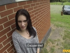 Enthousiasteling, Sperma shot, Hondjeshouding, Vingeren, Likken, Masturbatie, Buiten, Uniformpje