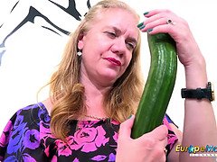 Mooi, Blond, Rondborstig, Masturbatie, Rijpe lesbienne, Moeder, Kut duiken, Stiefmoeder
