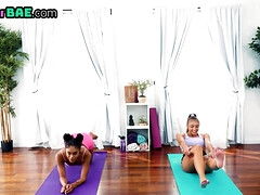 お尻, 美人, 巨乳な, イマラチオ, 黒人, 乳首, ティーン, オッパイの