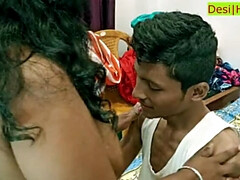 浮気する, 言葉責め, エロティック, 自家製, 人妻の, インド人, ティーン, 妻