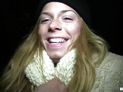 Leie, Tussi, Blondine, Blasen, Tschechisch, Im freien, Pov, Realität