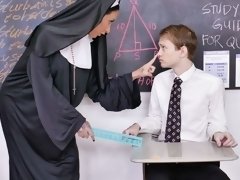 Arsch, Grosser arsch, Blasen, Hundestellung, Frau frau mann, Lecken, Jungendliche (18+), Flotter dreier