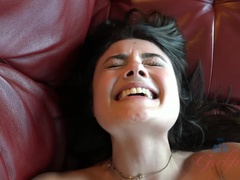 Leie, Braunhaarige, Freundin, Pov, Muschi, Abendanzug, Socken, Titten